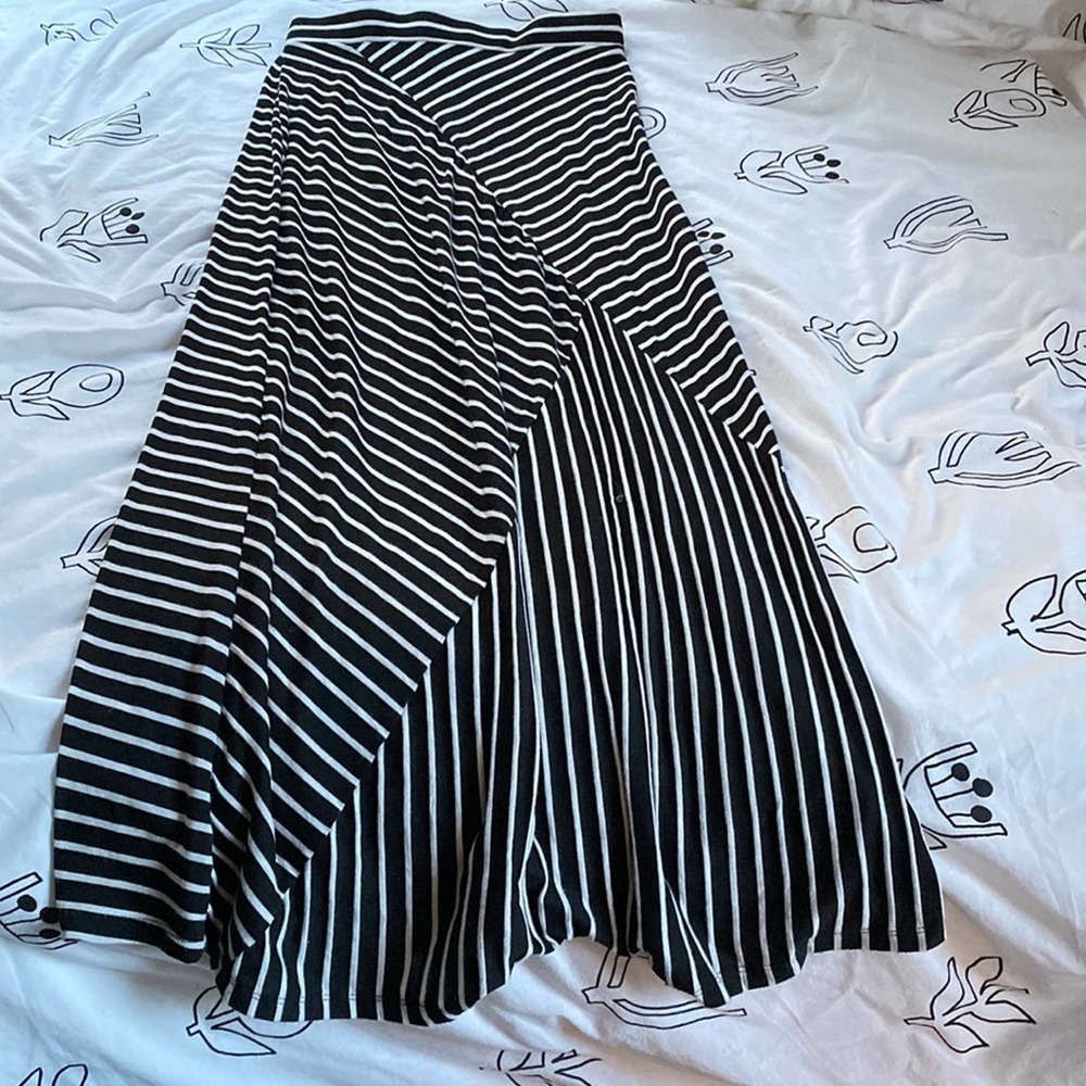 Charlotte Russe Black and White Striped Maxi Skirt